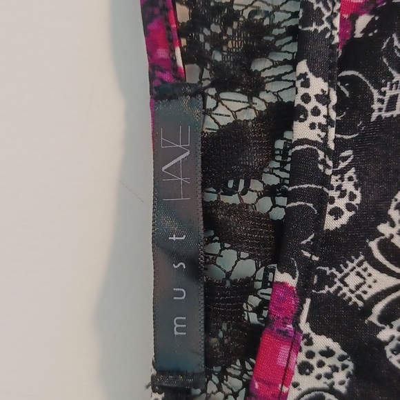 NEW! S Must Have Woman's top with crosses and  stamped jewels 5455 - Picture 5 of 7